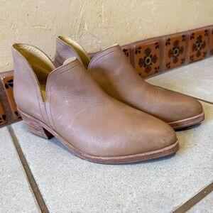 Nisolo Women's Brown Leather Ankle Booties